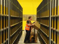 Raflar ve forkliftler dile gelecek…