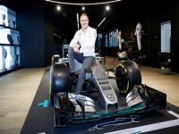 Mercedes AMG'nin direksiyonu Valtteri Bottas’a emanet