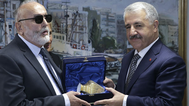 Bakan Arslan: Feribot yasağı kalktı