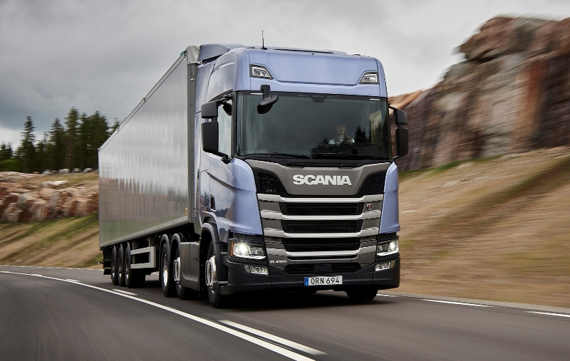 Scania, yine ithal çekici pazarının zirvesinde