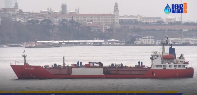 M/T GOLDEN SEA, Kız Kulesi açıklarında sürükleniyor