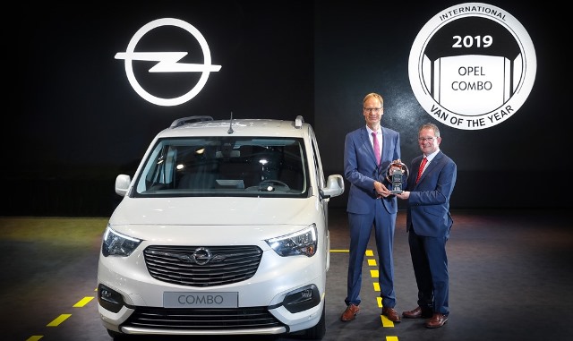 Yılın Ticari Aracı Ödülü Opel Combo'nun