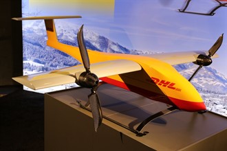DHL, drone ile tıbbi malzeme taşıyor