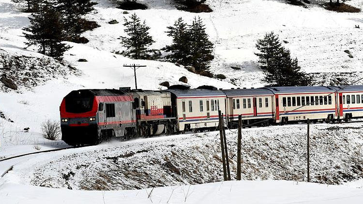 Vatandaşlar, Doğu Ekspresi'ni şikayet etti