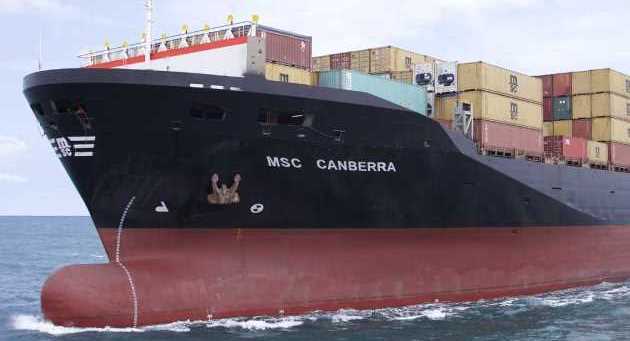 MSC Canberra'yı kaçak yolcu mu yaktı?