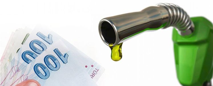 Benzine bu geceyarısı yine zam var