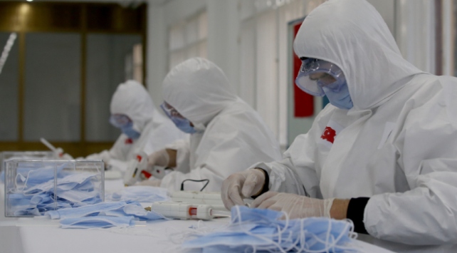 Tekstil lojistiğini maske ihracatı kurtarıyor
