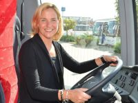 Mercedes'ten yan sanayimize her yıl 1 milyar Euro