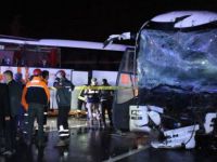 Facia gibi kaza... Yolcu otobüsleri birbirine girdi