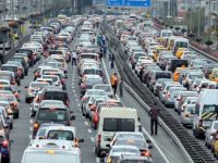 Trafikte olanlara kötü haber: 100 bin araç geliyor