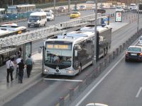 Metrobüs yolcu sayısı 1 milyarı aştı