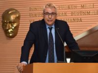 "Kürsüde değil de kapı arkasında mı konuşmalıydım"