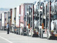 Kapıkule'de 10 kilometrelik TIR kuyruğu