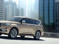 Yeni İnfiniti QX80 Dubai Otomobil Fuarı'nda