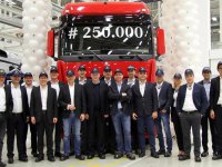 250.000’inci Mercedes kamyon da banttan indi