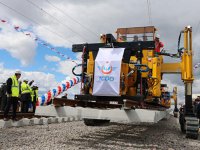 Otobüsle 15 saat süren yol 5.5 saate inecek
