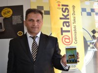 1500 taksici Uber’e karşı bir araya geldi