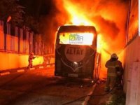 Altay'ın takım otobüsü yandı