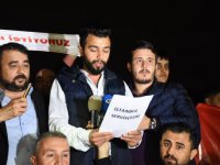 Servisçilerden Şehitler Köprüsü'nde plaka eylemi