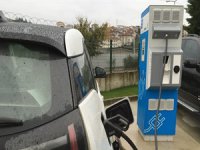 Benzin istasyonlarına elektrikli şarj üniteleri geliyor!