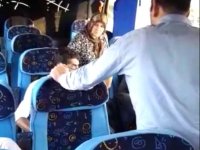 Otobüsün mazotu bitti, yolculardan para istediler