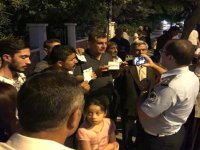 1.453 km; tek şoför, klima yok, su bile yok