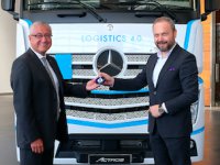 Mercedes-Benz Türk’ten Ekol Lojistik’e 150 Actros 1845