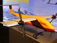 DHL, drone ile tıbbi malzeme taşıyor