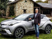 Toyota, binek otoda pazar birincisi