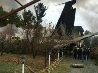 İran'da kargo uçağı düştü