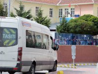 MEB kıyağı: İhale var, Suriyeli öğrenci taşıma yok