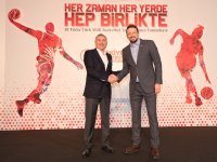 Mercedes, Türk basketbolunu 4 yıl daha destekleyecek