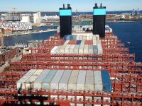 ‘Foggy’ outlook for container shipping