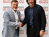 Anadolu Isuzu'dan otomotiv tarihinin en büyük midibüs teslimatı