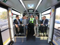 Yeni metrobüsü Ekrem İmamoğlu test etti
