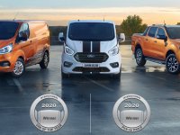 Ford Ailesi'nin iki üyesine iki ayrı ödül