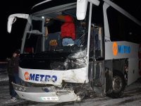 Yolcu otobüsü ve otomobil çarpıştı: Karı-koca öldü