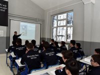 Mercedes'ten 5 mesleki siteye, 5 yeni laboratuvar