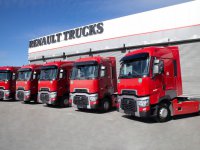 Frigo Nevnak filosu "Hepsi Renault Trucks" olma yolunda