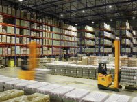 Ticaret yavaşladı, mallar depolarda kaldı