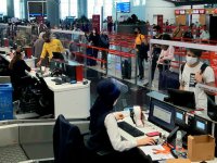 Yurt dışı tarifeli yolcu uçuşları yeniden başladı