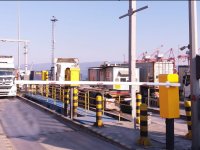 80 KM hızla çarpan 12 tonluk kamyonu durdurdu