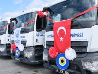 Büyükçekmece Belediyesi, Mercedes kamyonlarını törenle teslim aldı