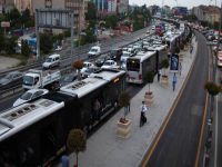 Metrobüs D-100 Karayolundan gidecek